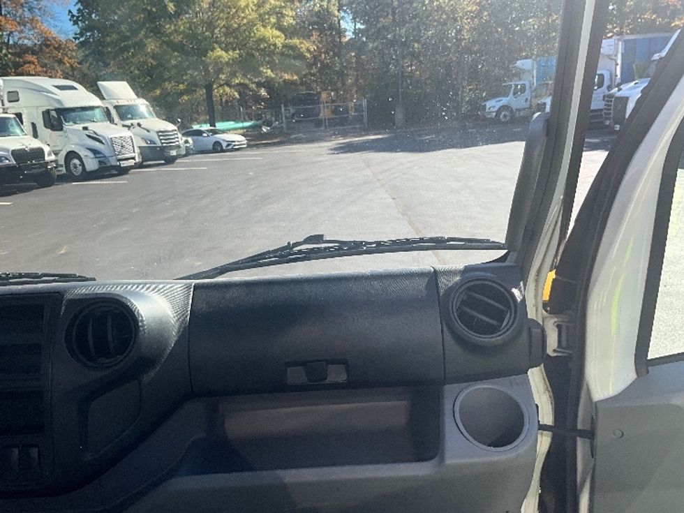 Refrigerated Truck-Light and Medium Duty Trucks-Hino-2019-195-Mebane-NC-62,408\n\t\tmiles-$ 58,750 - Image 21