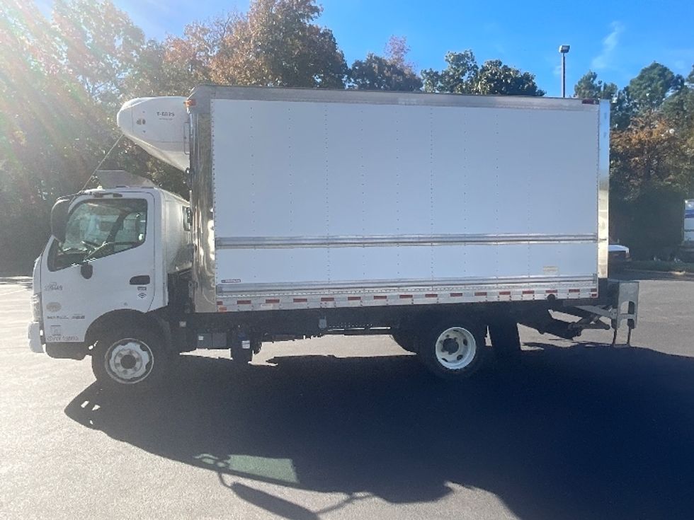 Refrigerated Truck-Light and Medium Duty Trucks-Hino-2019-195-Mebane-NC-62,408\n\t\tmiles-$ 58,750 - Image 4