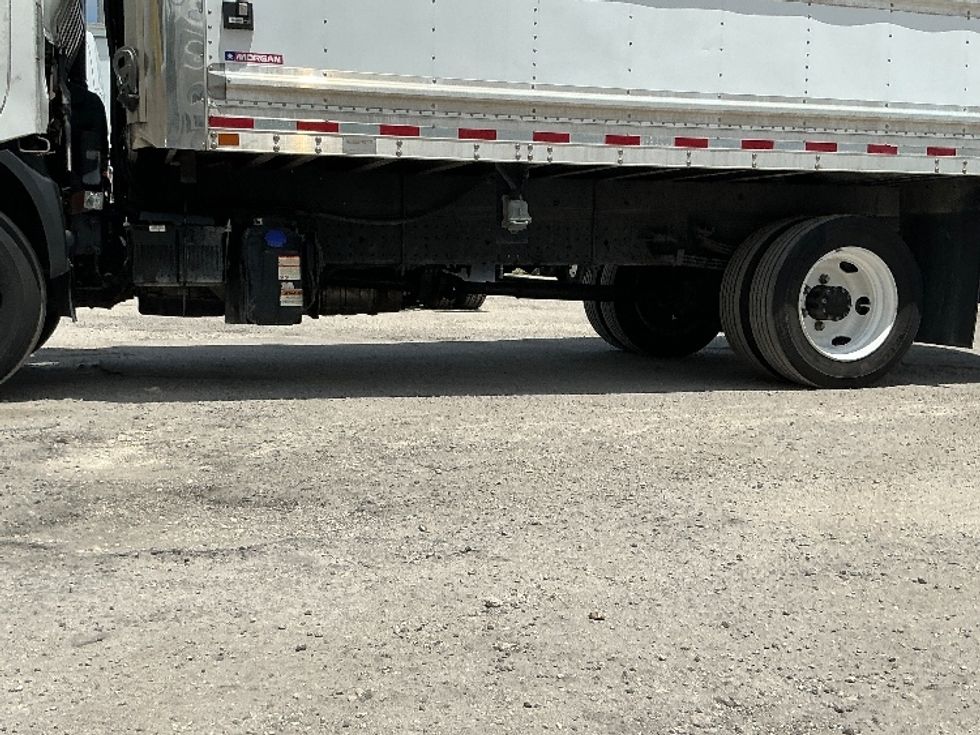 Refrigerated Truck-Light and Medium Duty Trucks-Hino-2019-195-Miami-FL-121,303\n\t\tmiles-$ 51,500 - Image 5
