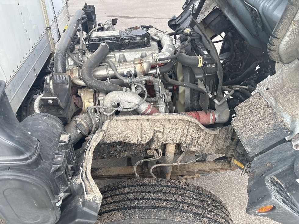 Refrigerated Truck-Light and Medium Duty Trucks-Hino-2019-195-Mississauga-ON-111,269\n\t\tkm-$ 77,500 - Image 23