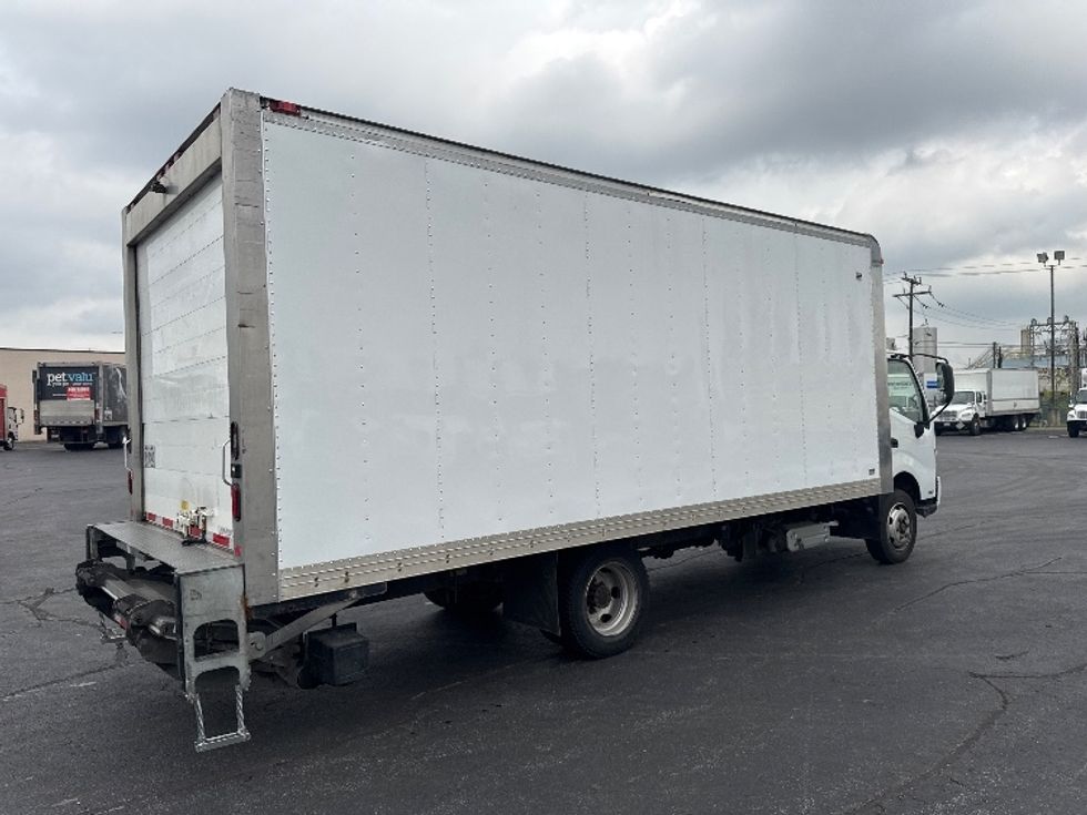 Refrigerated Truck-Light and Medium Duty Trucks-Hino-2019-195-Mississauga-ON-158,127\n\t\tkm-$ 72,750 - Image 13