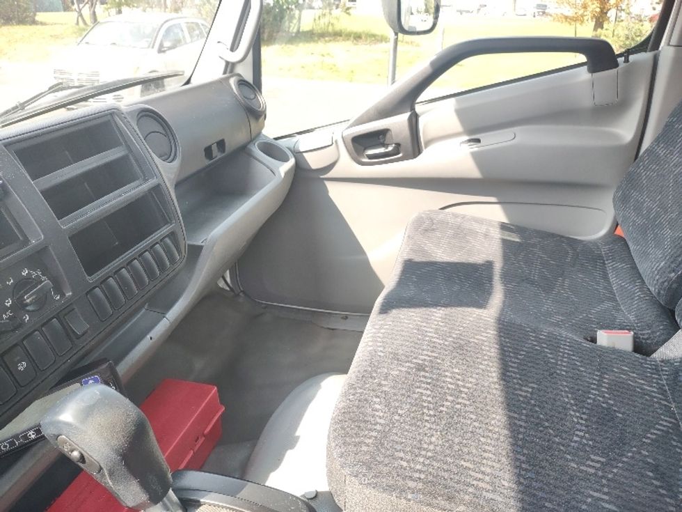 Refrigerated Truck-Light and Medium Duty Trucks-Hino-2019-195-Mississauga-ON-248,240\n\t\tkm-$ 60,500 - Image 18