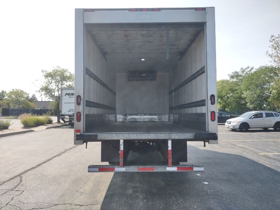 Refrigerated Truck-Light and Medium Duty Trucks-Hino-2019-195-Mississauga-ON-248,240\n\t\tkm-$ 60,500 - Image 8