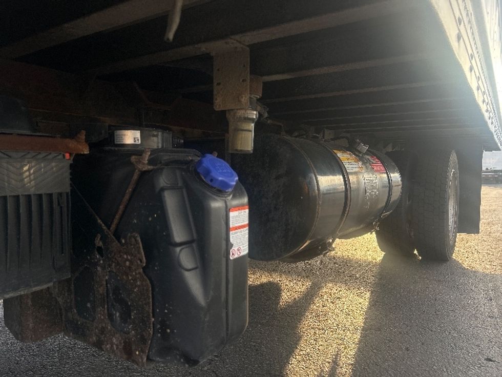 Refrigerated Truck-Light and Medium Duty Trucks-Hino-2019-195-Mississauga-ON-291,281\n\t\tkm-$ 56,250 - Image 5