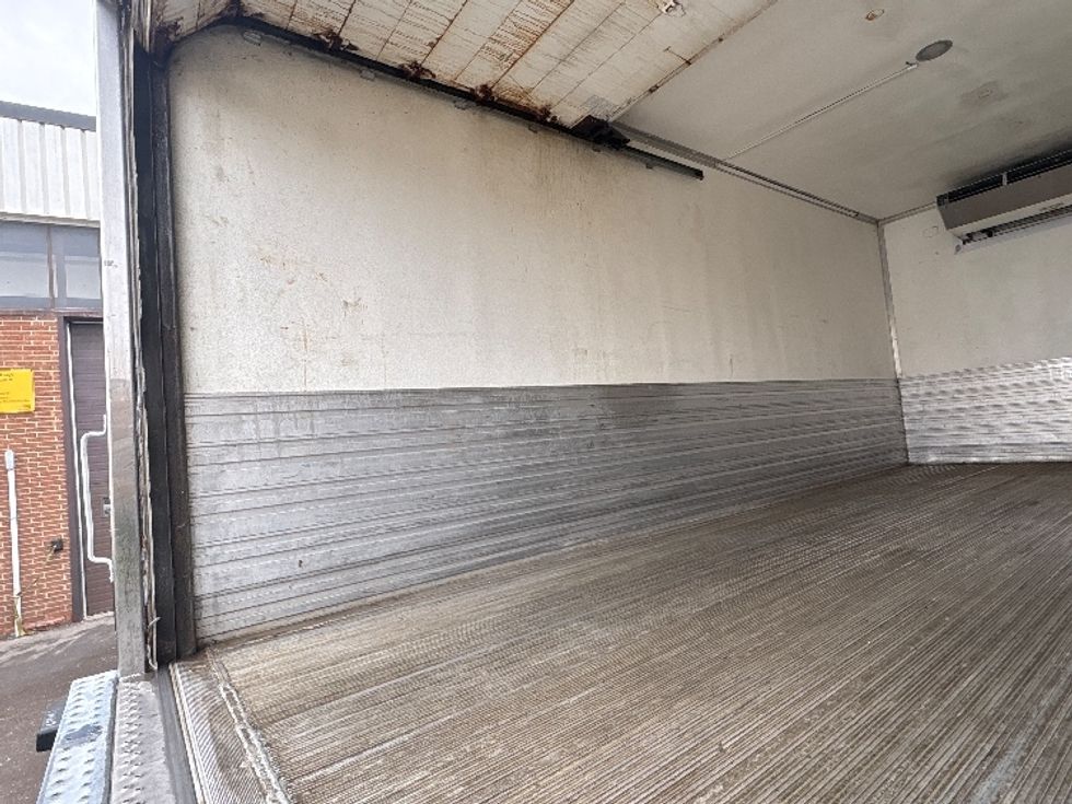 Refrigerated Truck-Light and Medium Duty Trucks-Hino-2019-195-Mississauga-ON-359,358\n\t\tkm-$ 39,500 - Image 10