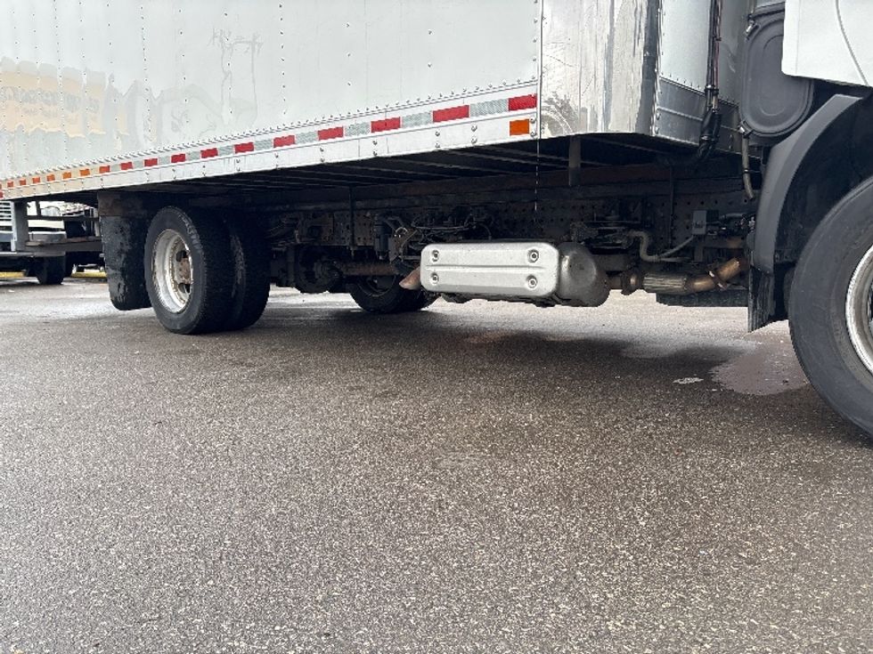 Refrigerated Truck-Light and Medium Duty Trucks-Hino-2019-195-Mississauga-ON-359,358\n\t\tkm-$ 39,500 - Image 13