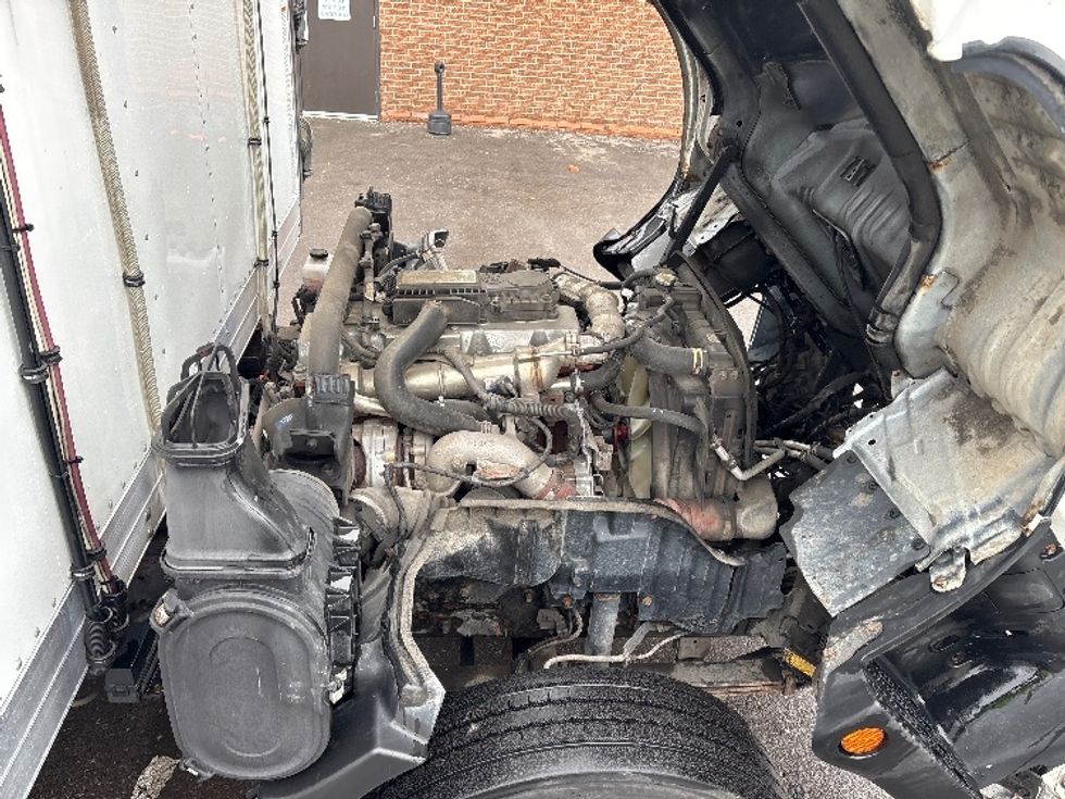 Refrigerated Truck-Light and Medium Duty Trucks-Hino-2019-195-Mississauga-ON-359,358\n\t\tkm-$ 39,500 - Image 22