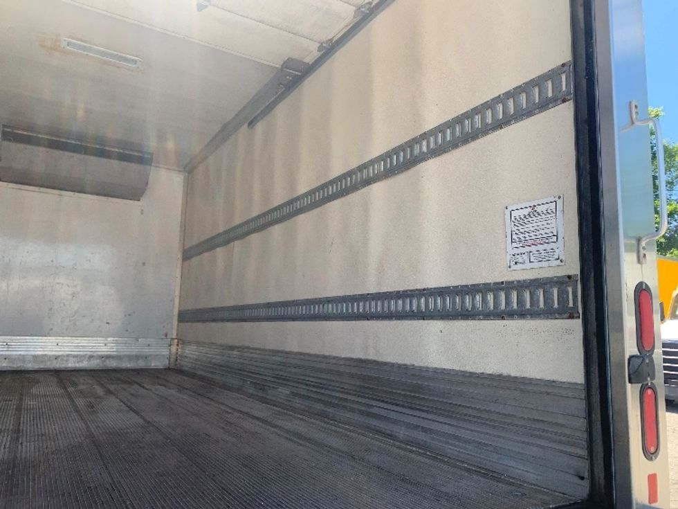 Refrigerated Truck-Light and Medium Duty Trucks-Hino-2019-195-Nashville (Mount Juliet)-TN-144,118\n\t\tmiles-$ 46,250 - Image 12