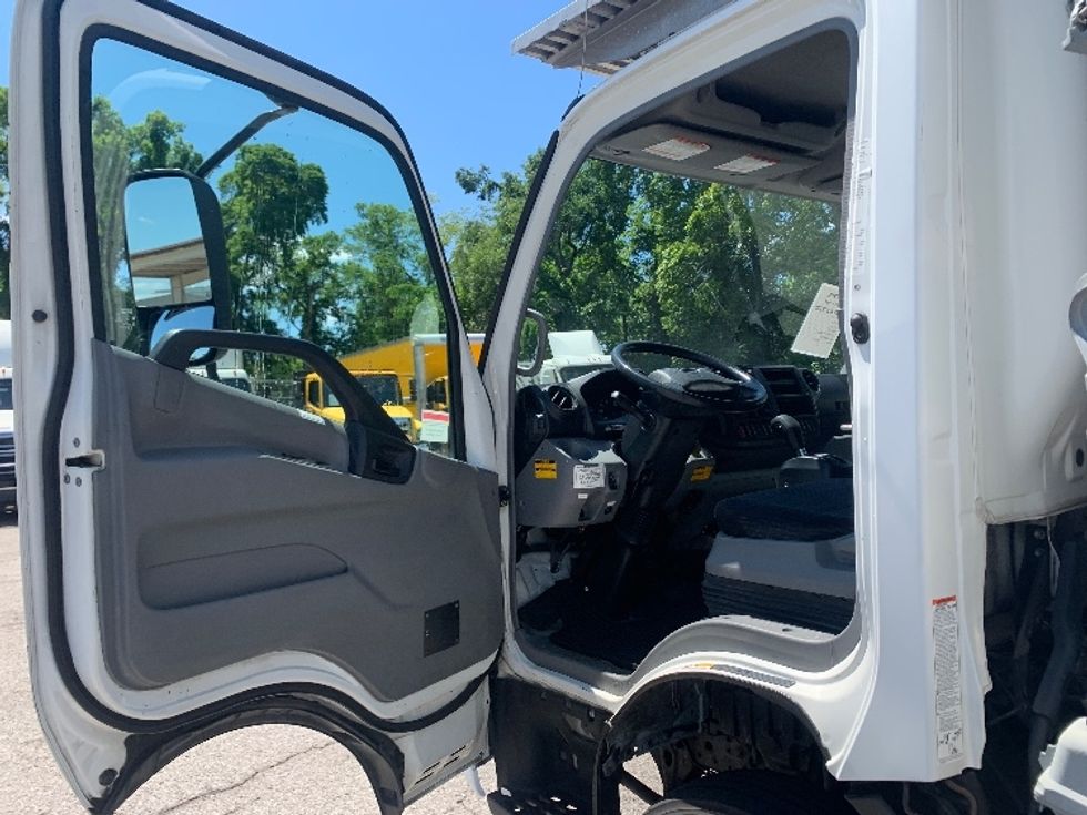 Refrigerated Truck-Light and Medium Duty Trucks-Hino-2019-195-Nashville (Mount Juliet)-TN-144,118\n\t\tmiles-$ 46,250 - Image 16