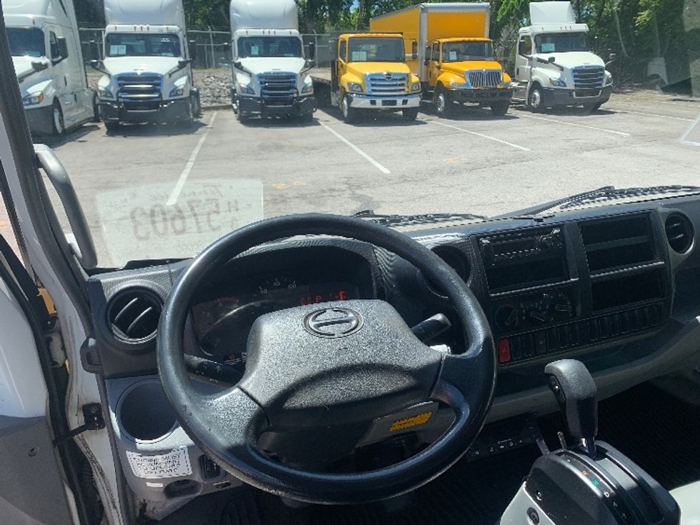 Refrigerated Truck-Light and Medium Duty Trucks-Hino-2019-195-Nashville (Mount Juliet)-TN-144,118\n\t\tmiles-$ 46,250 - Image 18