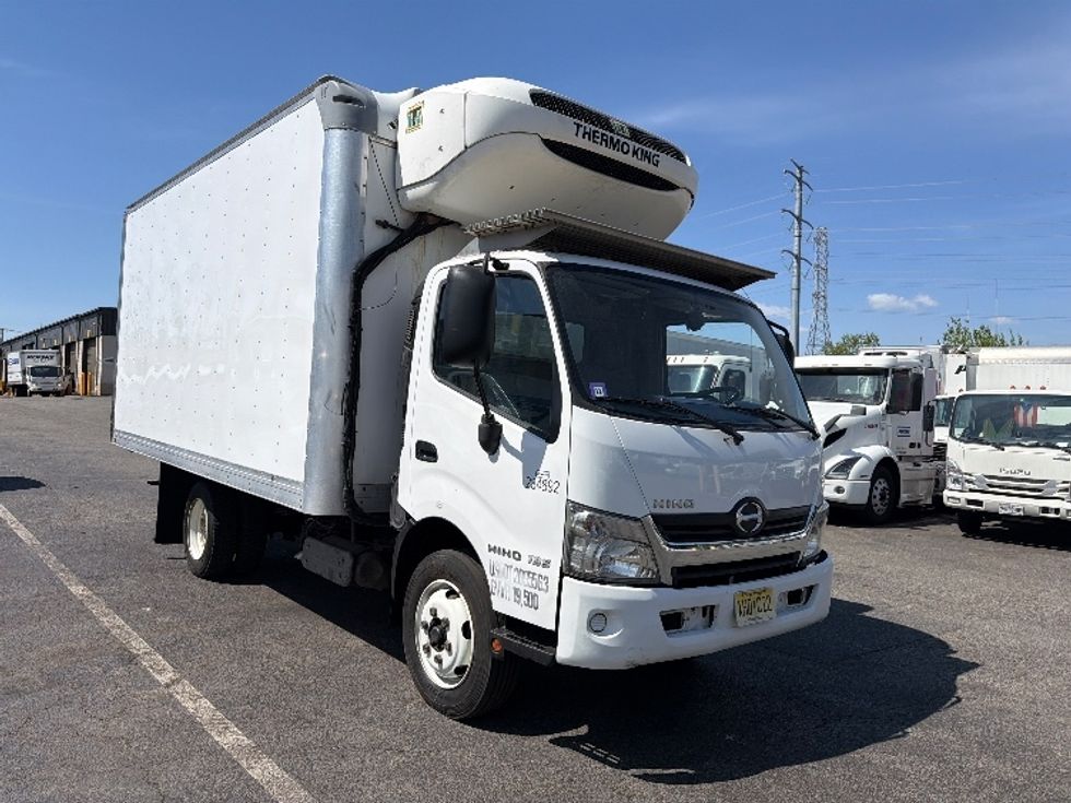 Refrigerated Truck-Light and Medium Duty Trucks-Hino-2019-195-North Bergen-NJ-96,103\n\t\tmiles-$ 49,750 - Image 1