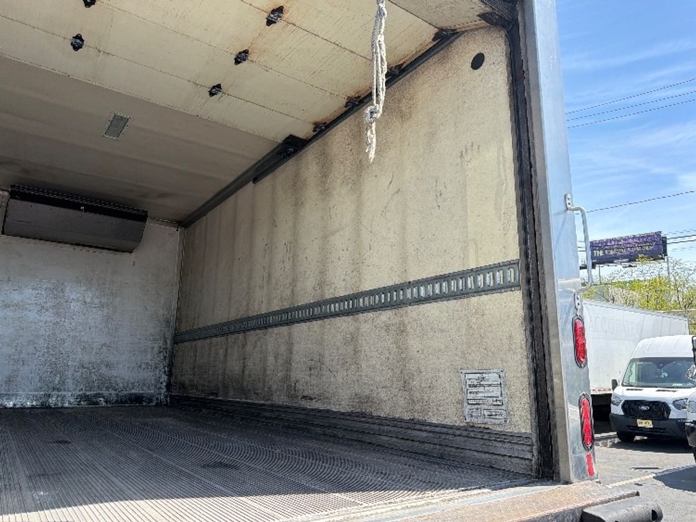 Refrigerated Truck-Light and Medium Duty Trucks-Hino-2019-195-North Bergen-NJ-96,103\n\t\tmiles-$ 49,750 - Image 12