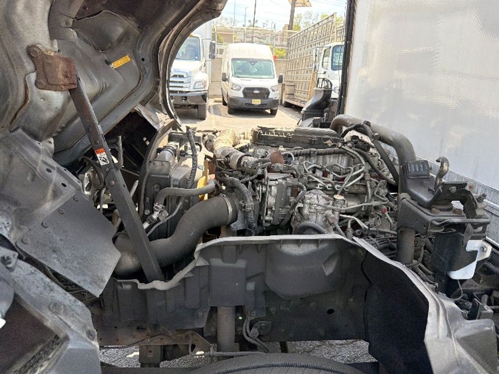 Refrigerated Truck-Light and Medium Duty Trucks-Hino-2019-195-North Bergen-NJ-96,103\n\t\tmiles-$ 49,750 - Image 21