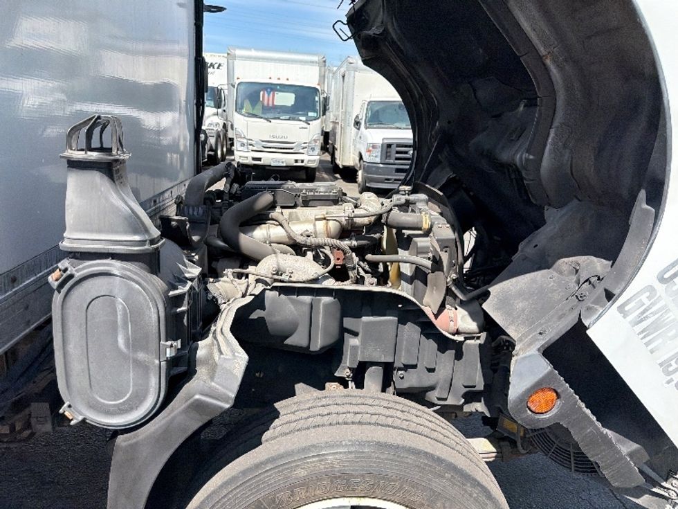Refrigerated Truck-Light and Medium Duty Trucks-Hino-2019-195-North Bergen-NJ-96,103\n\t\tmiles-$ 49,750 - Image 24