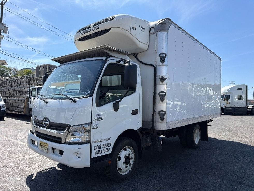 Refrigerated Truck-Light and Medium Duty Trucks-Hino-2019-195-North Bergen-NJ-96,103\n\t\tmiles-$ 49,750 - Image 3