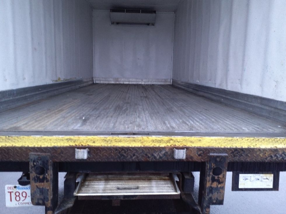 Refrigerated Truck-Light and Medium Duty Trucks-Hino-2019-195-Norton-MA-92,670\n\t\tmiles-$ 47,500 - Image 10