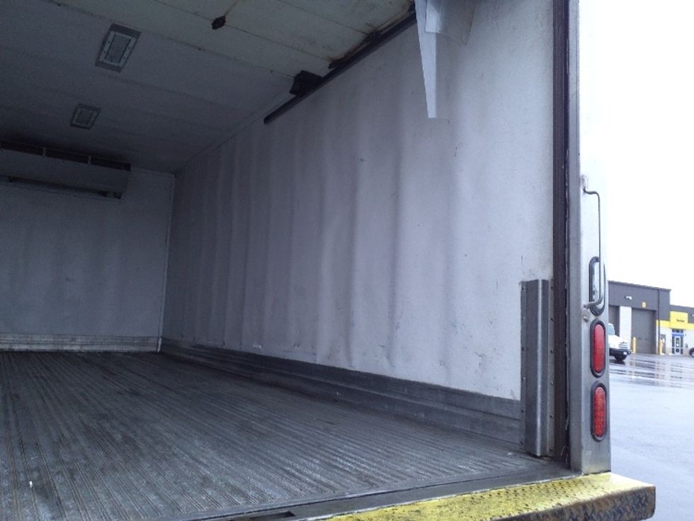 Refrigerated Truck-Light and Medium Duty Trucks-Hino-2019-195-Norton-MA-92,670\n\t\tmiles-$ 47,500 - Image 12