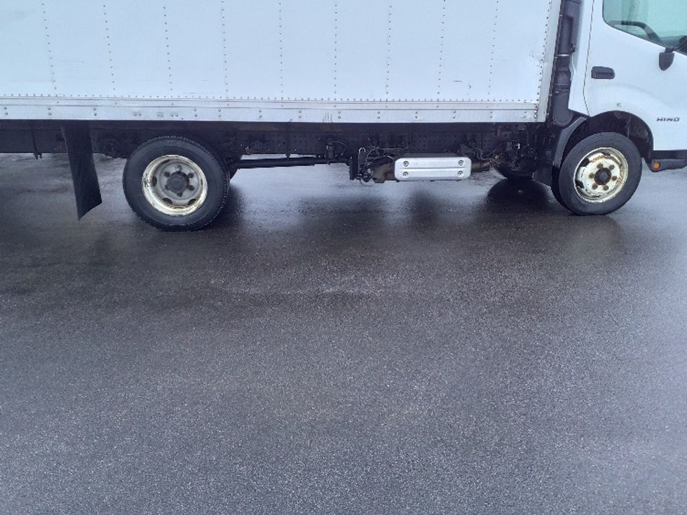 Refrigerated Truck-Light and Medium Duty Trucks-Hino-2019-195-Norton-MA-92,670\n\t\tmiles-$ 47,500 - Image 14