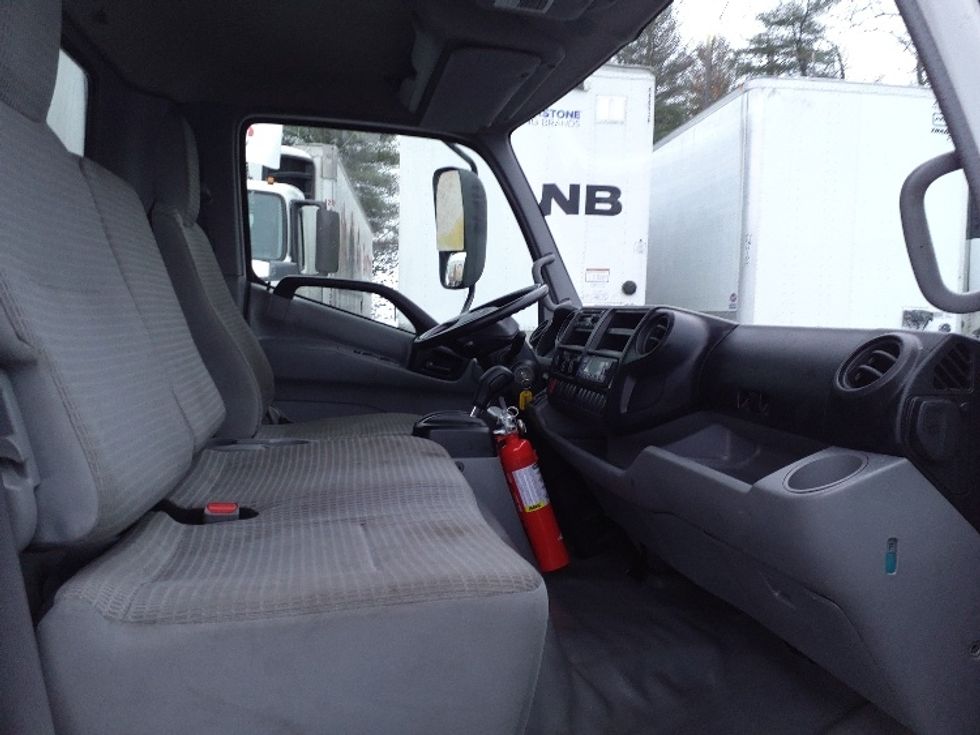 Refrigerated Truck-Light and Medium Duty Trucks-Hino-2019-195-Norton-MA-92,670\n\t\tmiles-$ 47,500 - Image 22