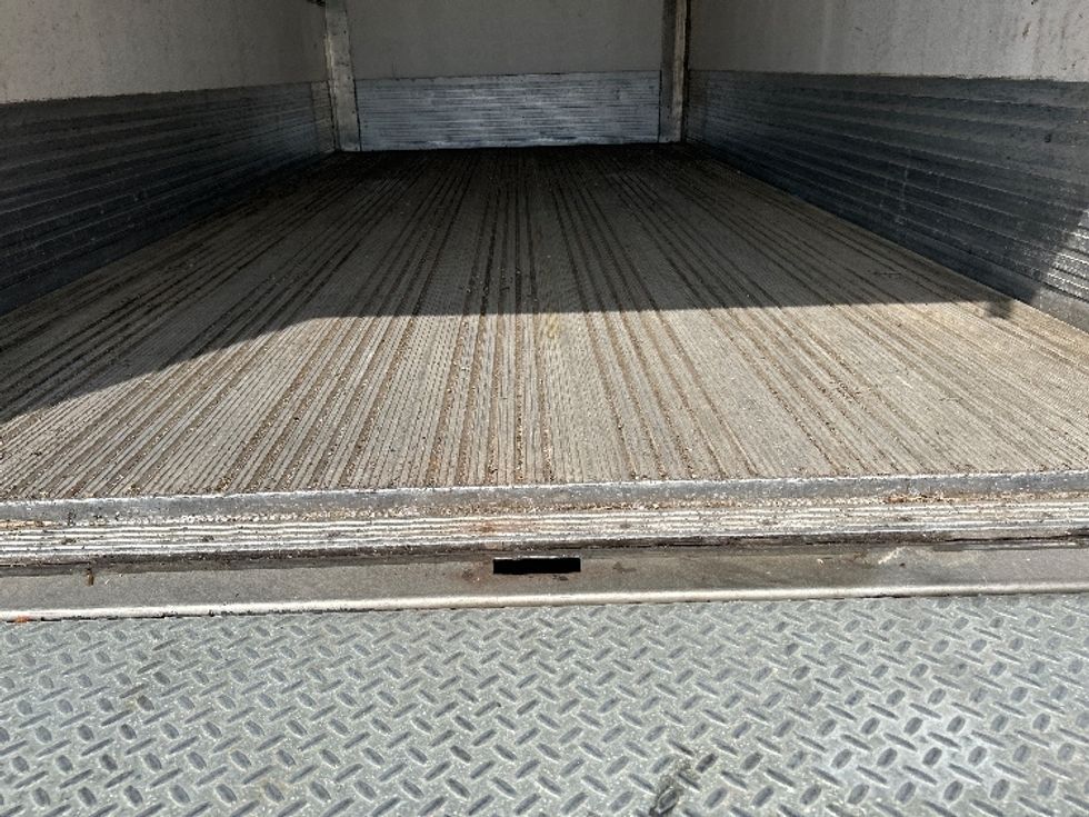 Refrigerated Truck-Light and Medium Duty Trucks-Hino-2019-195-Prince George-VA-119,122\n\t\tmiles-$ 52,750 - Image 10