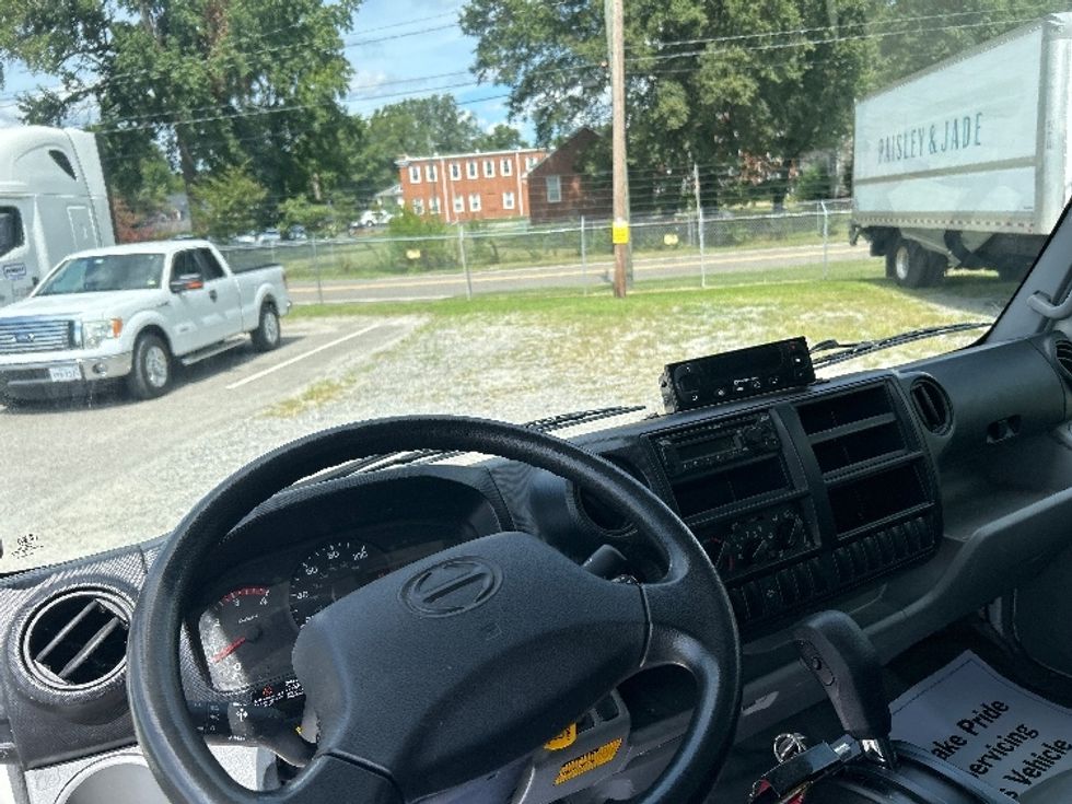 Refrigerated Truck-Light and Medium Duty Trucks-Hino-2019-195-Prince George-VA-119,122\n\t\tmiles-$ 52,750 - Image 17