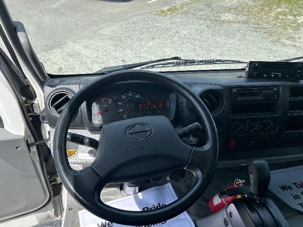 Refrigerated Truck-Light and Medium Duty Trucks-Hino-2019-195-Prince George-VA-119,122\n\t\tmiles-$ 52,750 - Image 18
