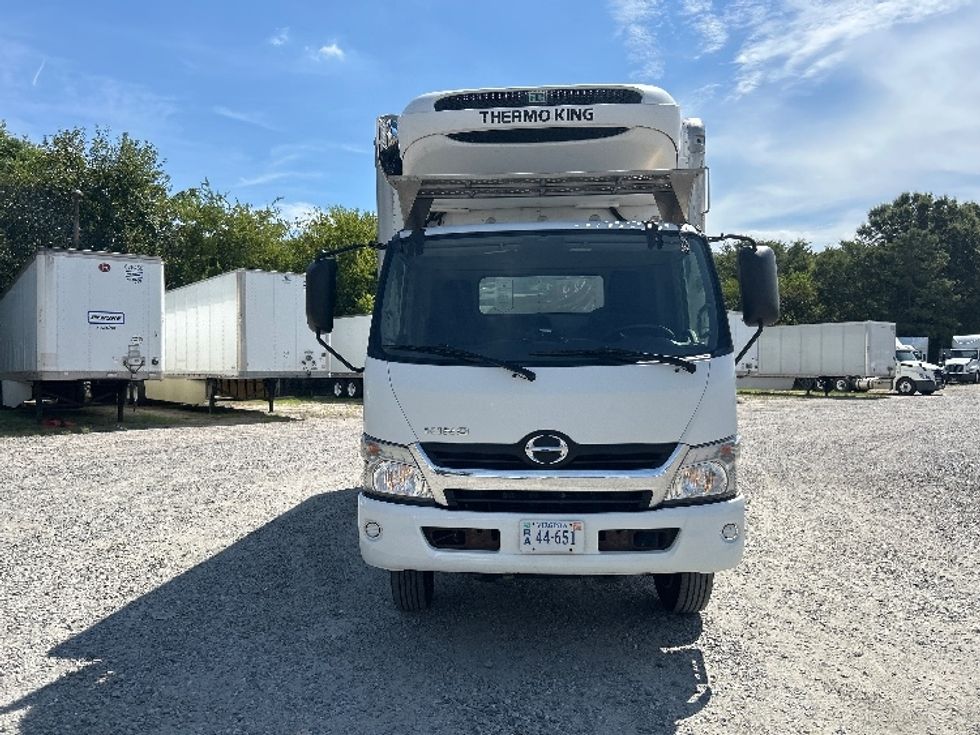 Refrigerated Truck-Light and Medium Duty Trucks-Hino-2019-195-Prince George-VA-119,122\n\t\tmiles-$ 52,750 - Image 2