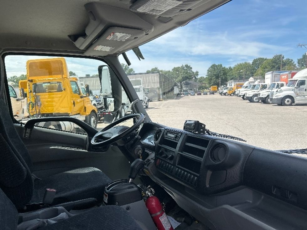 Refrigerated Truck-Light and Medium Duty Trucks-Hino-2019-195-Prince George-VA-119,122\n\t\tmiles-$ 52,750 - Image 22