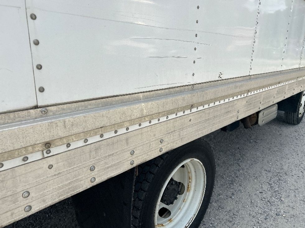 Refrigerated Truck-Light and Medium Duty Trucks-Hino-2019-195-Prince George-VA-119,122\n\t\tmiles-$ 52,750 - Image 27