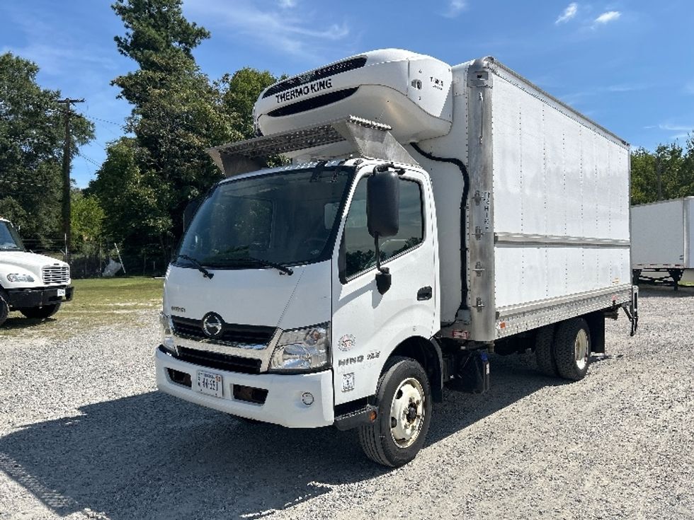 Refrigerated Truck-Light and Medium Duty Trucks-Hino-2019-195-Prince George-VA-119,122\n\t\tmiles-$ 52,750 - Image 3