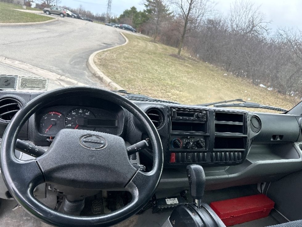 Refrigerated Truck-Light and Medium Duty Trucks-Hino-2019-195-Rochester-NY-135,497\n\t\tmiles-$ 43,250 - Image 18