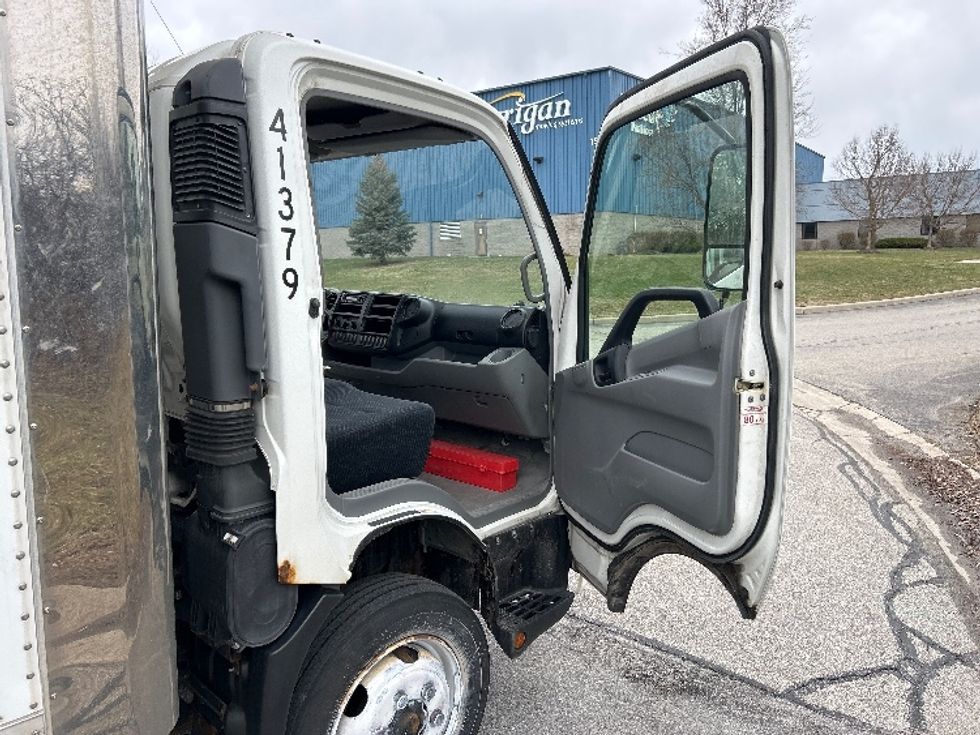 Refrigerated Truck-Light and Medium Duty Trucks-Hino-2019-195-Rochester-NY-135,497\n\t\tmiles-$ 43,250 - Image 20