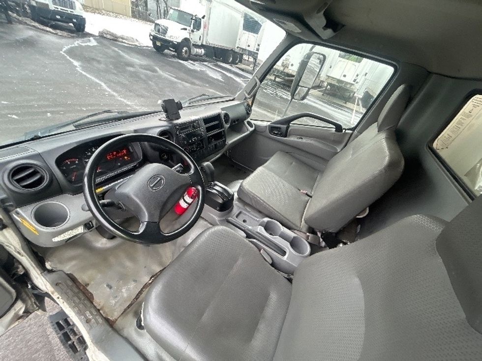 Refrigerated Truck-Light and Medium Duty Trucks-Hino-2019-195-South Plainfield-NJ-134,650\n\t\tmiles-$ 46,250 - Image 18