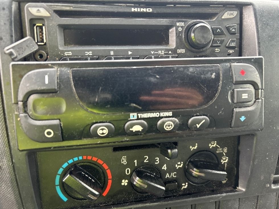 Refrigerated Truck-Light and Medium Duty Trucks-Hino-2019-195-South Plainfield-NJ-134,650\n\t\tmiles-$ 46,250 - Image 25