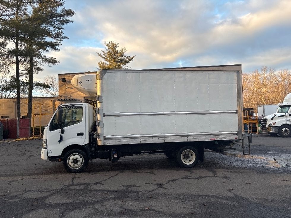 Refrigerated Truck-Light and Medium Duty Trucks-Hino-2019-195-South Plainfield-NJ-134,650\n\t\tmiles-$ 46,250 - Image 4