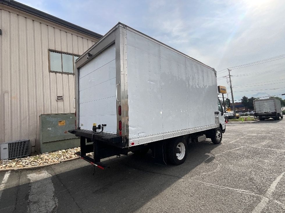 Refrigerated Truck-Light and Medium Duty Trucks-Hino-2019-195-Sterling-VA-92,720\n\t\tmiles-$ 52,250 - Image 13