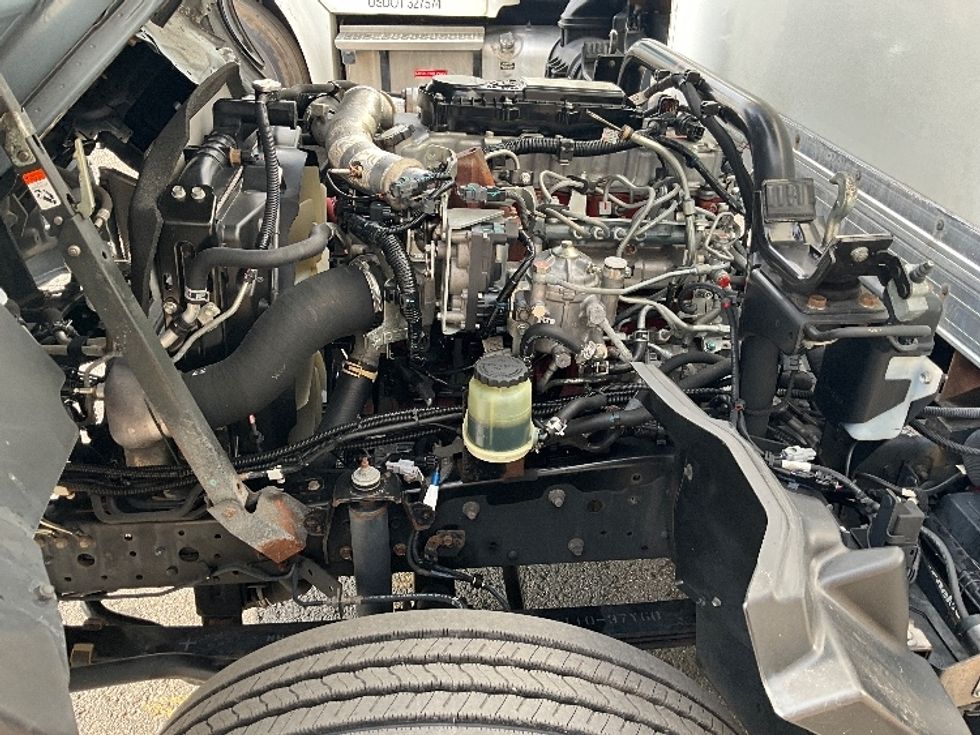 Refrigerated Truck-Light and Medium Duty Trucks-Hino-2019-195-Sterling-VA-92,720\n\t\tmiles-$ 52,250 - Image 24