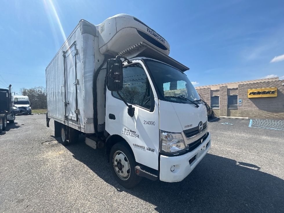 Refrigerated Truck-Light and Medium Duty Trucks-Hino-2019-195-Swedesboro-NJ-104,892\n\t\tmiles-$ 45,250 - Image 1