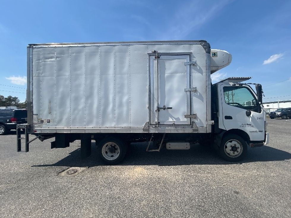Refrigerated Truck-Light and Medium Duty Trucks-Hino-2019-195-Swedesboro-NJ-104,892\n\t\tmiles-$ 45,250 - Image 15