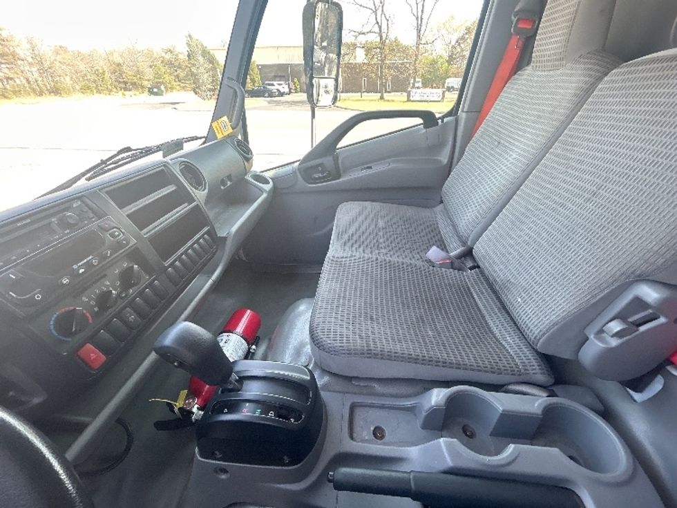 Refrigerated Truck-Light and Medium Duty Trucks-Hino-2019-195-Swedesboro-NJ-104,892\n\t\tmiles-$ 45,250 - Image 19
