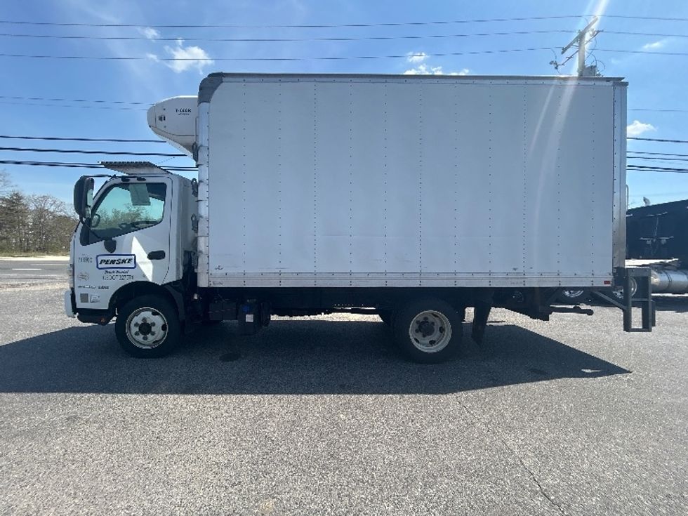 Refrigerated Truck-Light and Medium Duty Trucks-Hino-2019-195-Swedesboro-NJ-104,892\n\t\tmiles-$ 45,250 - Image 4