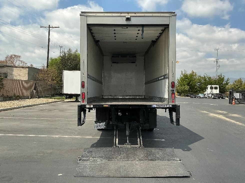 Refrigerated Truck-Light and Medium Duty Trucks-Hino-2019-195-Torrance-CA-112,661\n\t\tmiles-$ 52,250 - Image 10