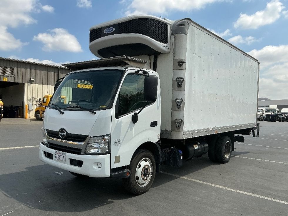Refrigerated Truck-Light and Medium Duty Trucks-Hino-2019-195-Torrance-CA-112,661\n\t\tmiles-$ 52,250 - Image 3