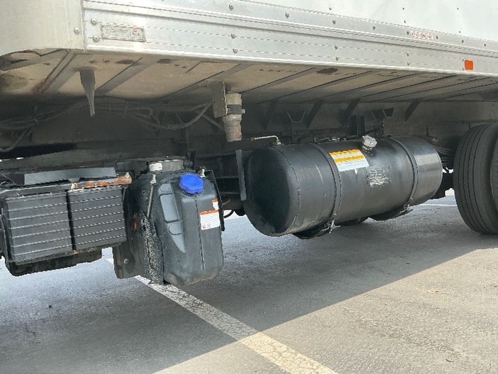 Refrigerated Truck-Light and Medium Duty Trucks-Hino-2019-195-Torrance-CA-112,661\n\t\tmiles-$ 52,250 - Image 5