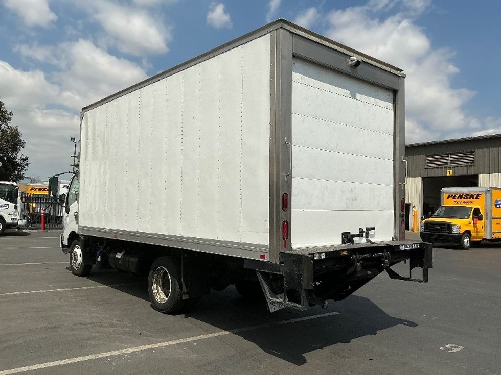 Refrigerated Truck-Light and Medium Duty Trucks-Hino-2019-195-Torrance-CA-112,661\n\t\tmiles-$ 52,250 - Image 7