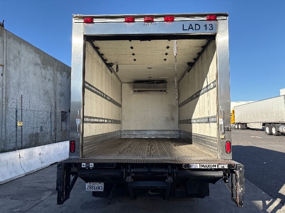 Refrigerated Truck-Light and Medium Duty Trucks-Hino-2019-195-Torrance-CA-150,887\n\t\tmiles-$ 46,750 - Image 8