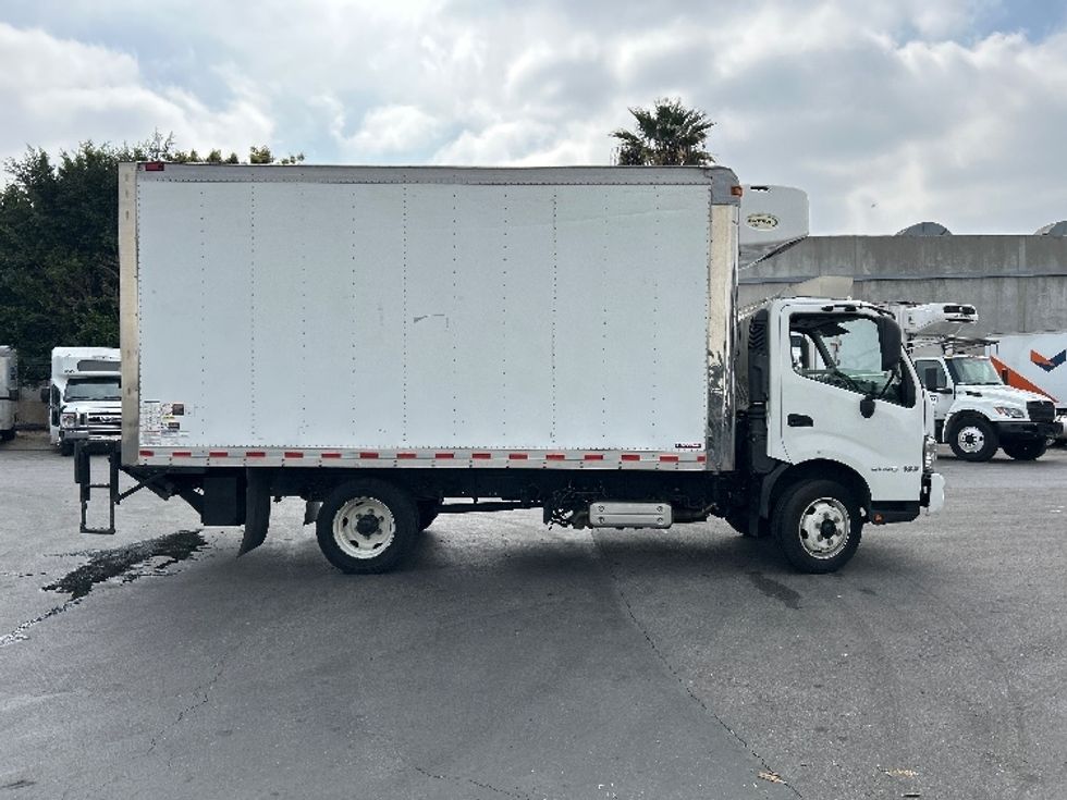 Refrigerated Truck-Light and Medium Duty Trucks-Hino-2019-195-Torrance-CA-156,356\n\t\tmiles-$ 48,500 - Image 15