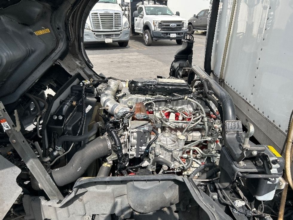 Refrigerated Truck-Light and Medium Duty Trucks-Hino-2019-195-Torrance-CA-156,356\n\t\tmiles-$ 48,500 - Image 24