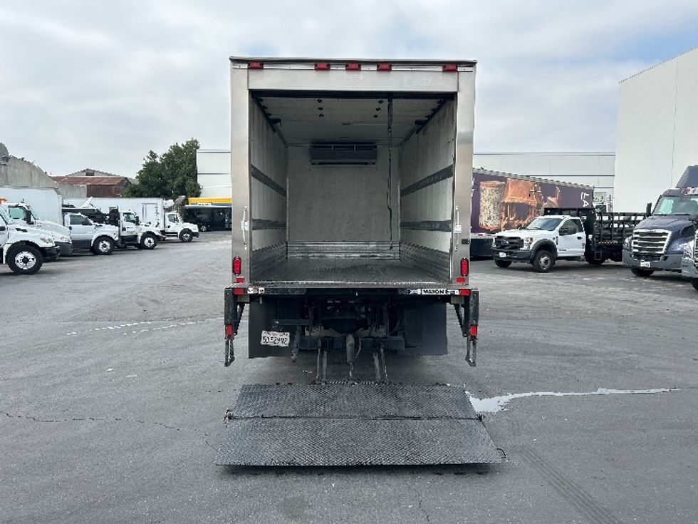 Refrigerated Truck-Light and Medium Duty Trucks-Hino-2019-195-Torrance-CA-156,356\n\t\tmiles-$ 48,500 - Image 9
