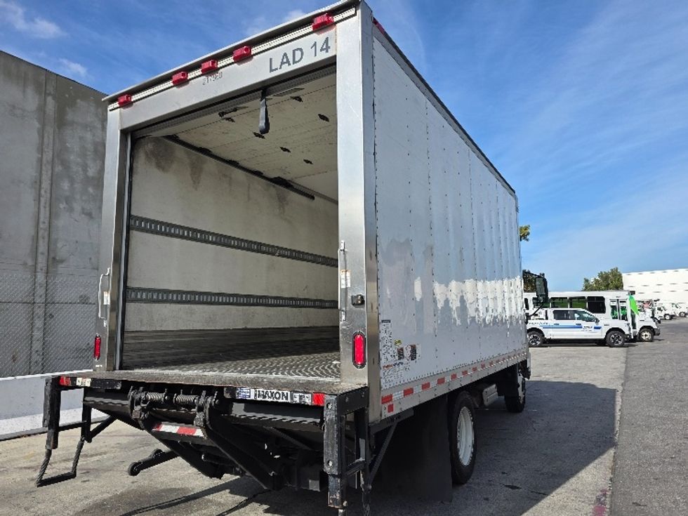 Refrigerated Truck-Light and Medium Duty Trucks-Hino-2019-195-Torrance-CA-177,291\n\t\tmiles-$ 42,750 - Image 13